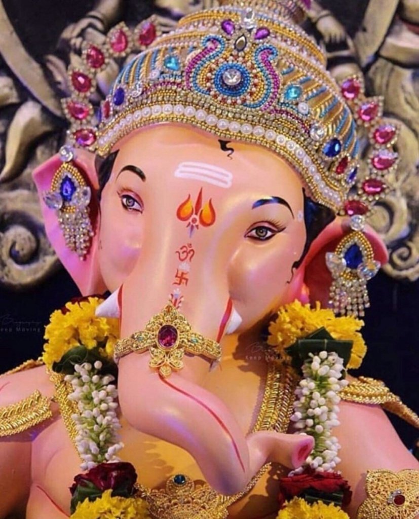वक्रतुंड महाकाय